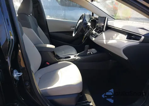 2021 Toyota Corolla Le z USA, uszkodzony, nr VIN 5YFEPMAE5MP190845